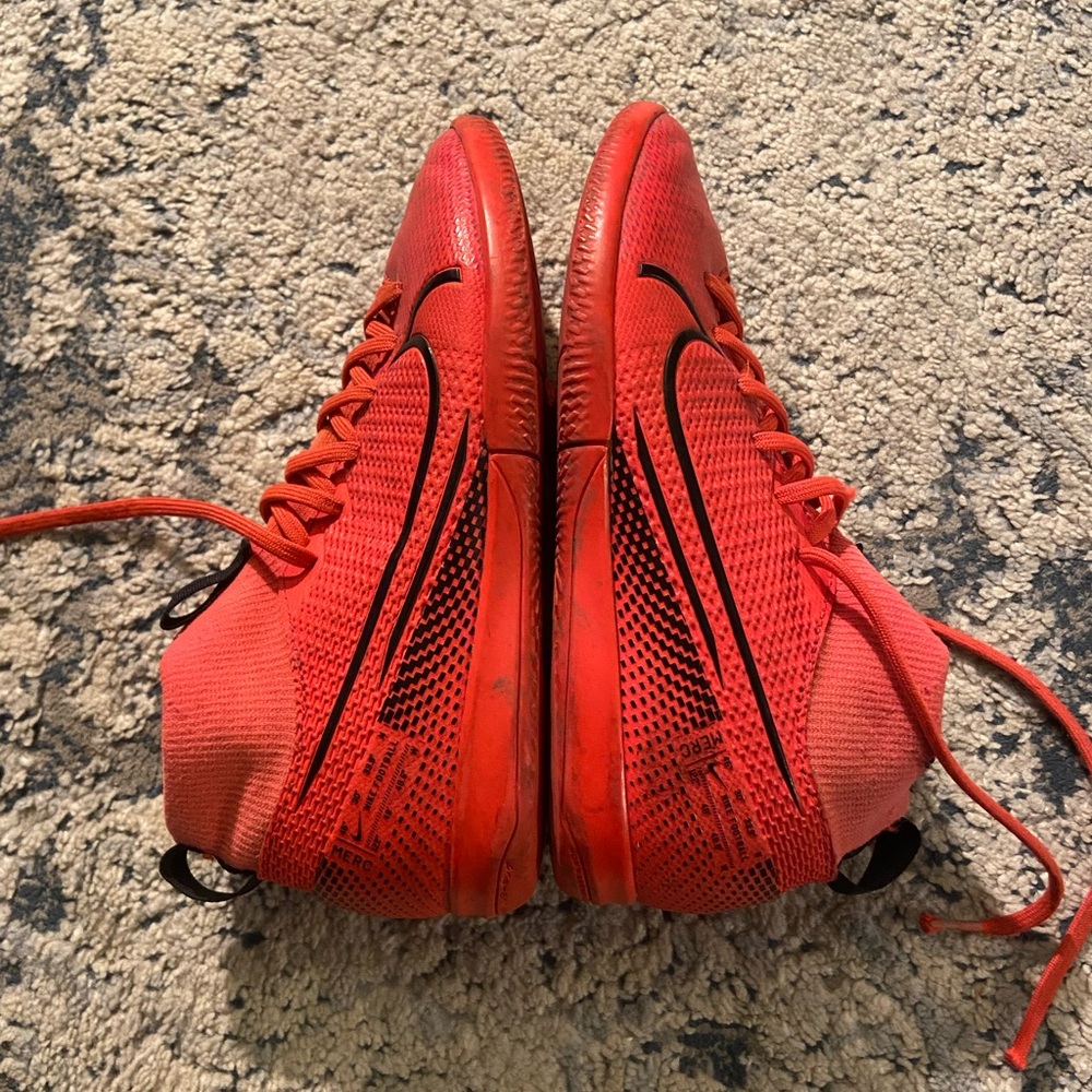 Nike indoor soccer shoes